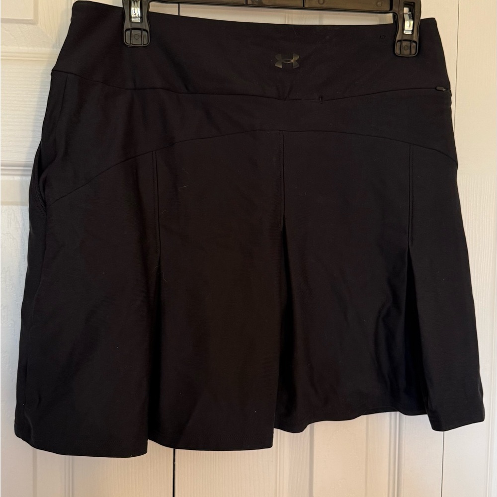 Under Armour Black Fitted Skirt with HeatGear - Picture 2 of 3